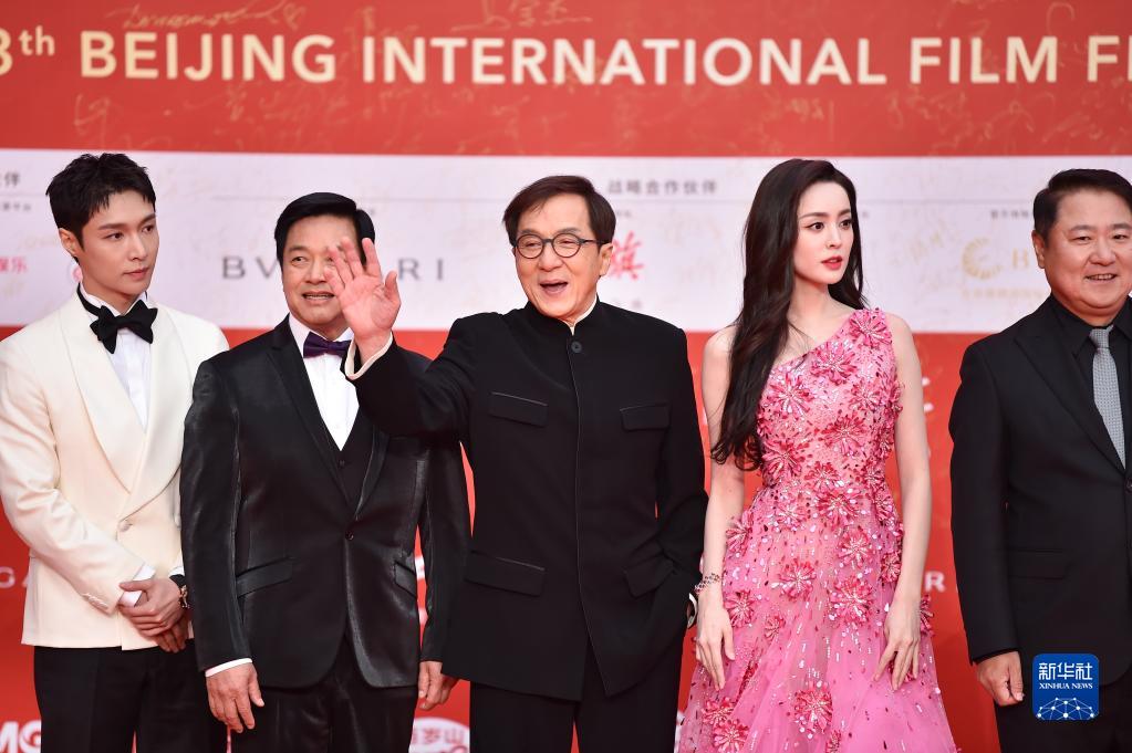 (Φωτογραφ?α / Xinhua）