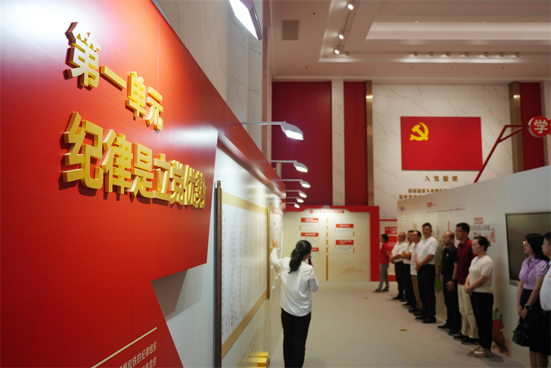 (Φωτογραφ?α / Xinhua)
