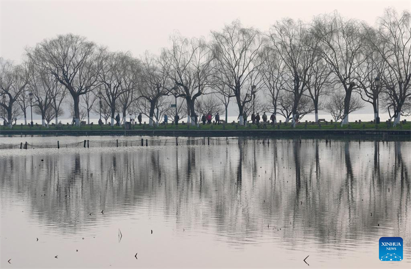 Μαγε?ει του? τουρ?στε? η Δυτικ? Λ?μνη (West Lake) στην Χ?νγκζου τη? ανατολικ?? Κ?να